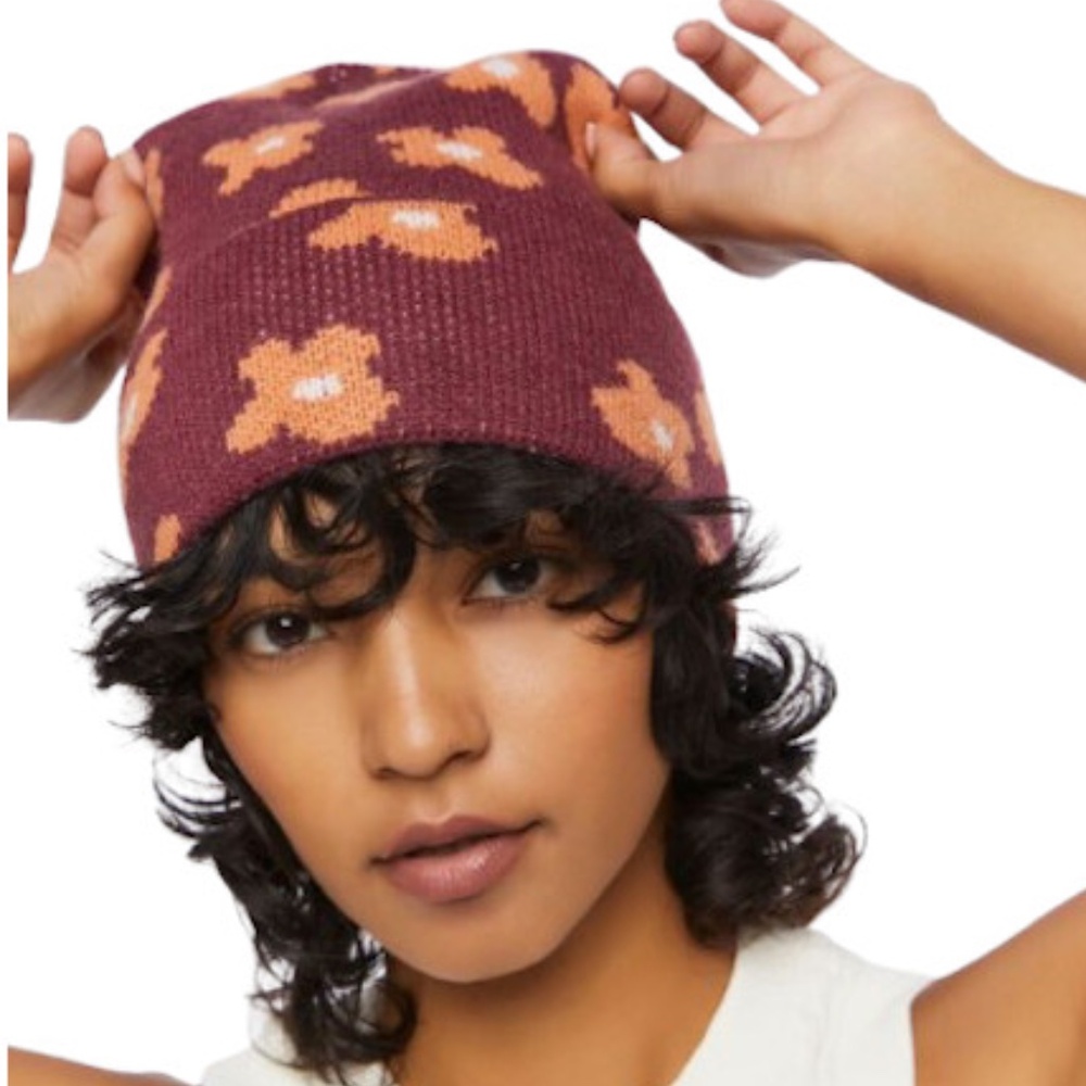 NWT Forever 21 Burgundy Multicolor Knit Hat & Scarf Set